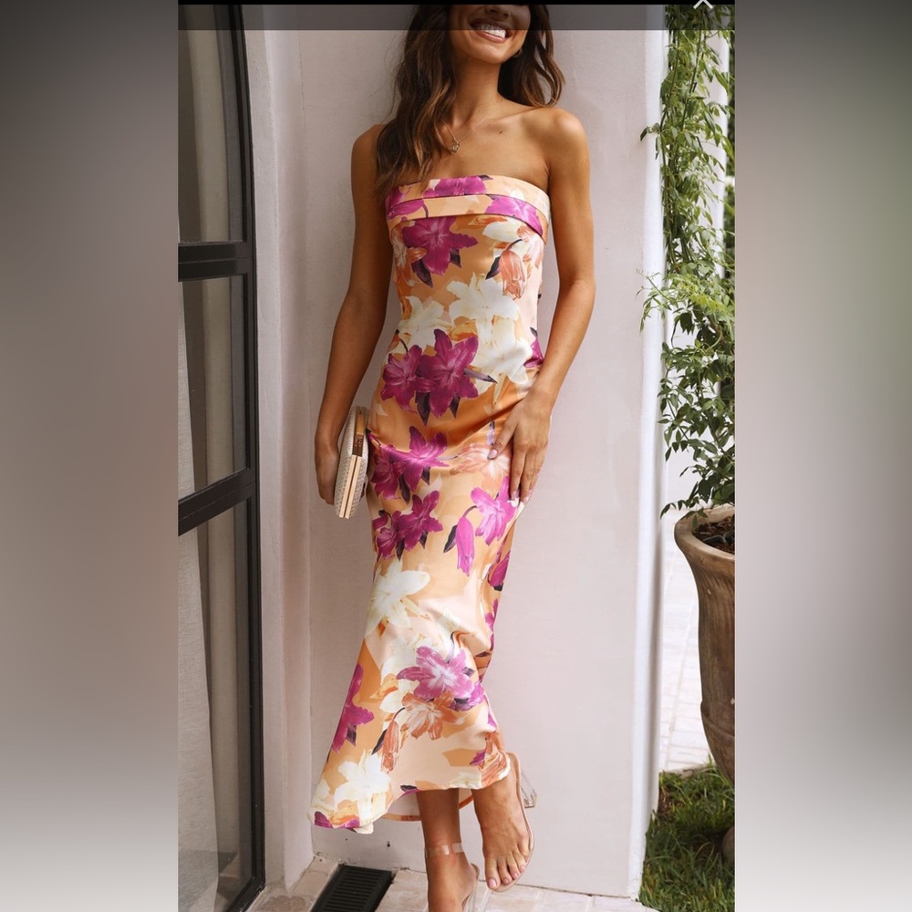 NWOT floral silky dress